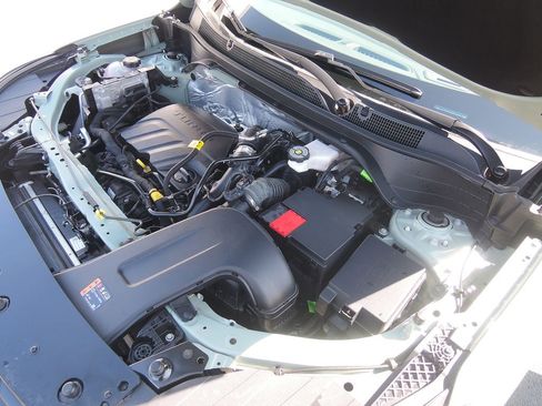 Used 2024 Chevrolet Trax ACTIV w/ Sunroof Package image 37