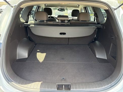 Used 2020 Hyundai Santa Fe SEL FWD image 7