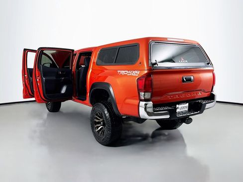 Used 2016 Toyota Tacoma TRD Off-Road w/ Towing Package image 20