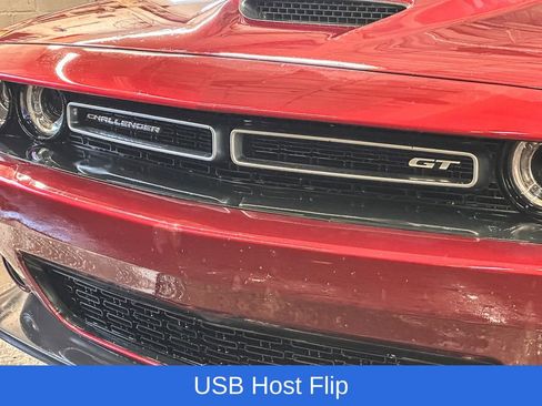 Used 2022 Dodge Challenger GT image 9