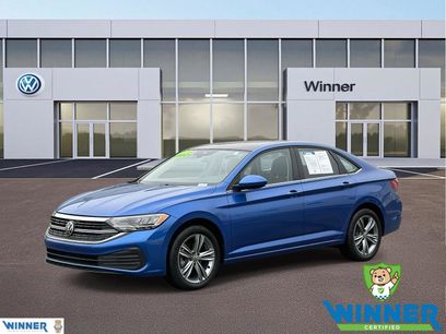 Used 2024 Volkswagen Jetta SE w/ Panoramic Sunroof Package