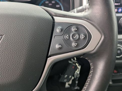 Used 2022 Chevrolet Colorado LT w/ LT Convenience Package image 20