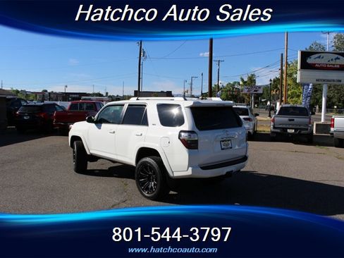 Used 2015 Toyota 4Runner SR5 AWD/4WD image 3