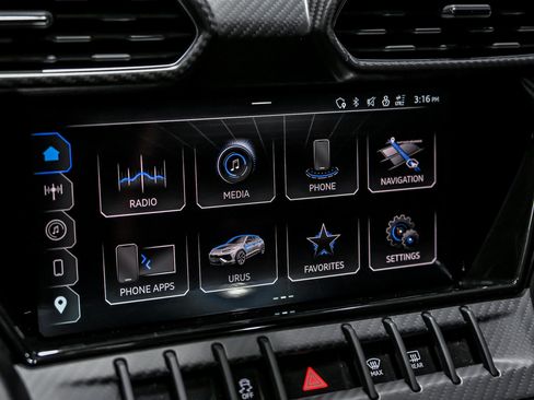 Used 2023 Lamborghini Urus Performante image 37