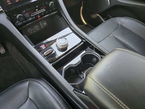Used 2021 Jeep Grand Cherokee L Limited AWD/4WD image 16