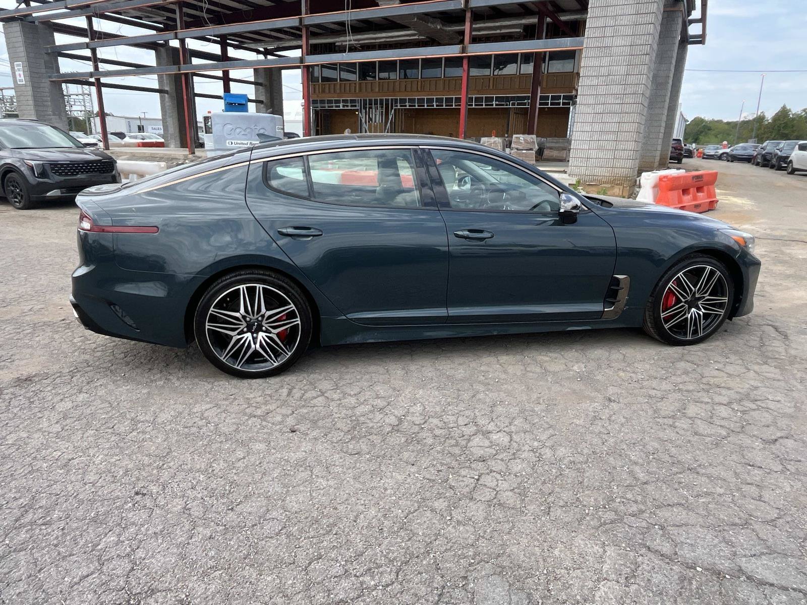 Used 2022 Kia Stinger GT1 RWD image 8
