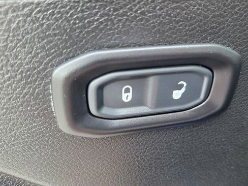 Used 2020 Jeep Wrangler Unlimited Sport S image 37