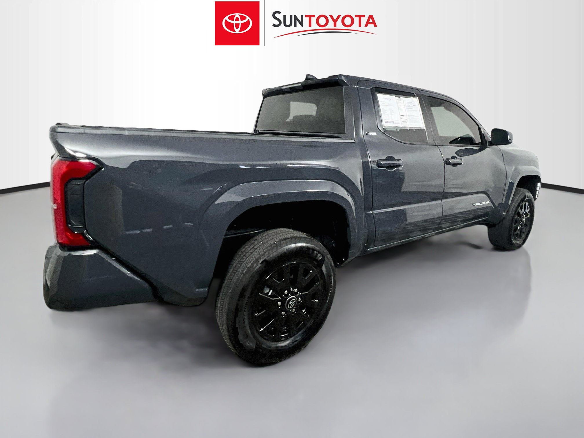Used 2025 Toyota Tacoma SR5 RWD image 4