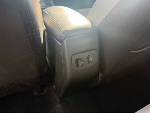 Used 2024 Nissan Kicks SR w/ SR Premium Package image 13