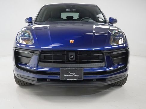 Certified 2025 Porsche Macan image 6