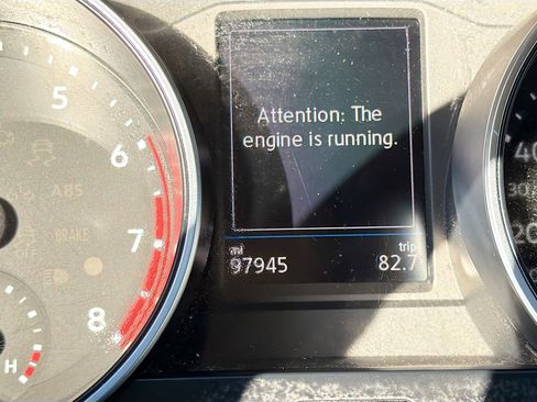 Used 2019 Volkswagen Tiguan S image 8