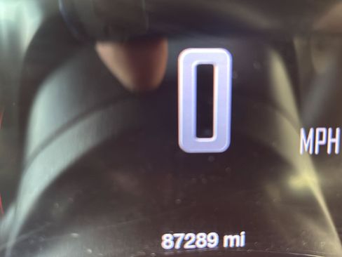 Used 2017 Dodge Durango SXT w/ Quick Order Package 23B AWD/4WD image 5