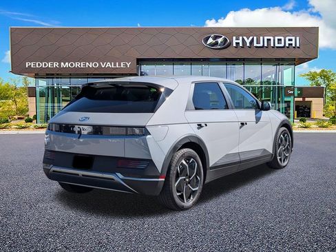 Used 2024 Hyundai Ioniq 5 SE image 4