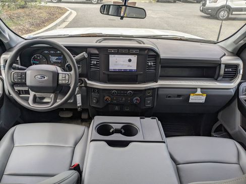 New 2024 Ford F350 XL w/ XL Chrome Package image 15