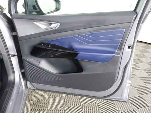 Used 2024 Volkswagen ID.4 Pro S image 27