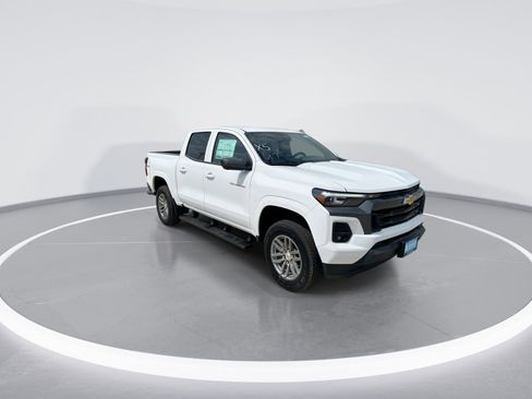 New 2026 Chevrolet Colorado LT w/ LT Convenience Package image 2