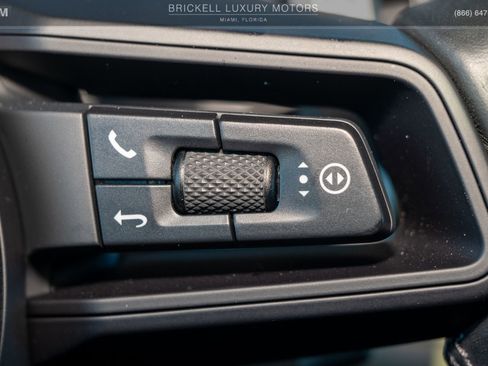 Used 2024 Porsche Cayenne S image 35