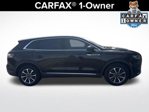 Used 2023 Lincoln Nautilus AWD image 2