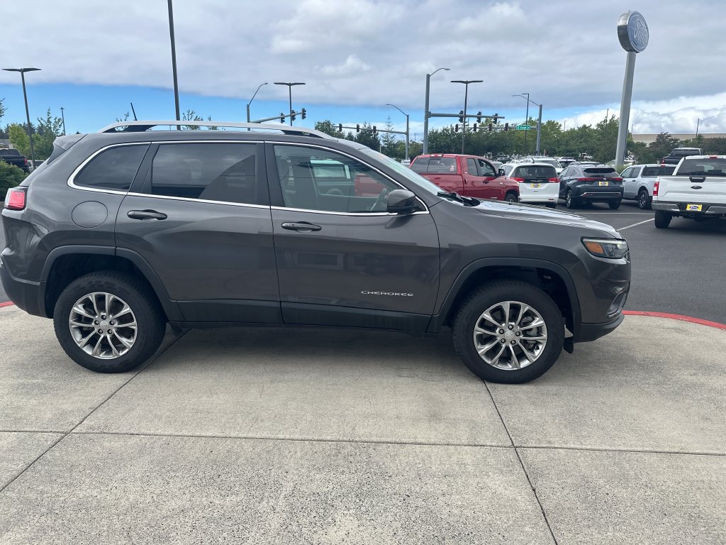 Used 2021 Jeep Cherokee Latitude Lux w/ Sun & Sound Group AWD/4WD image 5