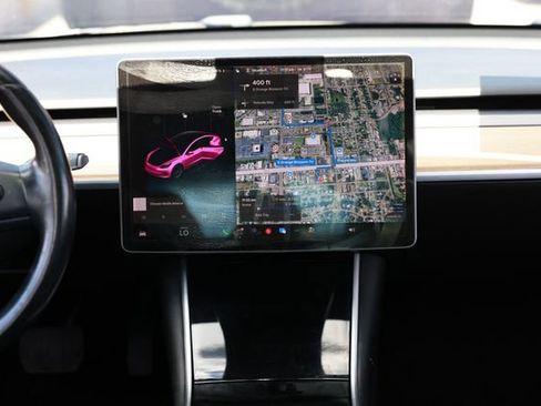 Used 2019 Tesla Model 3 Standard Range RWD image 40