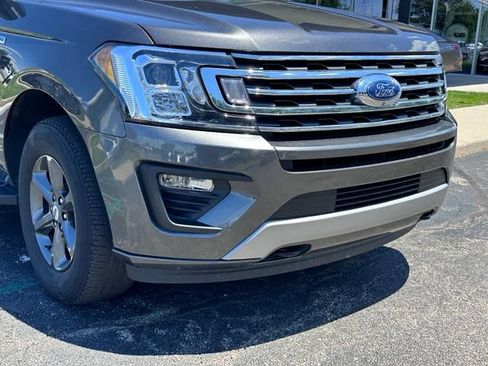 Used 2021 Ford Expedition Max XLT AWD/4WD image 2