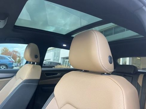 New 2026 Volkswagen Atlas Cross Sport SE image 33