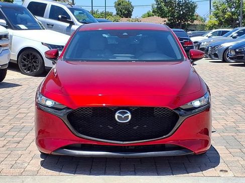 Used 2019 MAZDA MAZDA3 Hatchback w/ Preferred Package FWD image 8