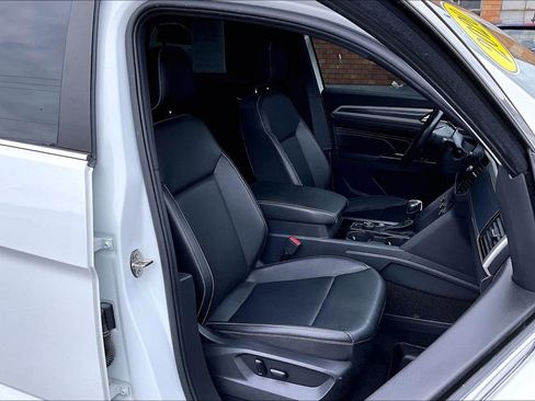 Used 2020 Volkswagen Atlas Cross Sport SEL AWD/4WD image 7