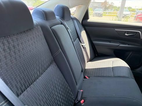 Used 2017 Nissan Altima 2.5 SV FWD image 25