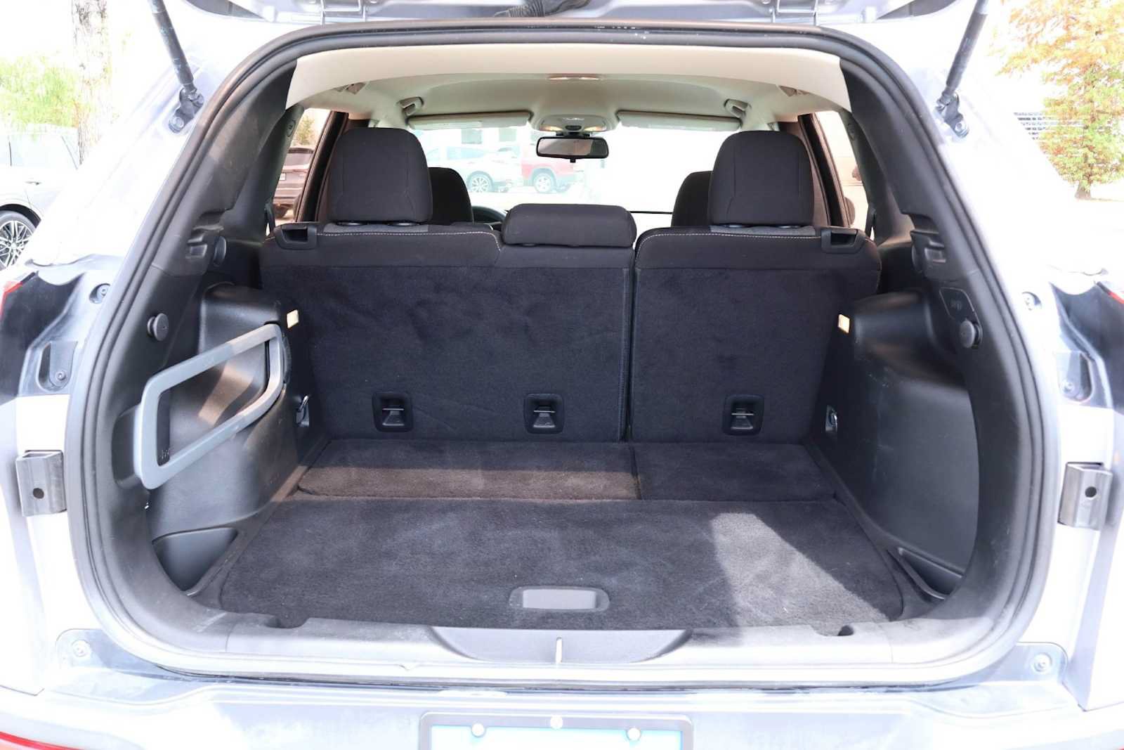 Used 2017 Jeep Cherokee Sport FWD image 19