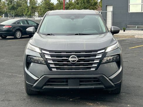 Used 2025 Nissan Rogue SV AWD/4WD image 9