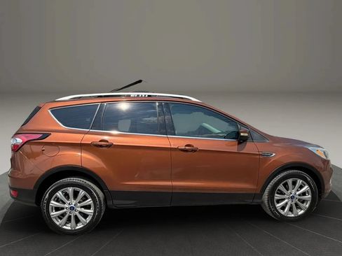Used 2017 Ford Escape Titanium FWD image 9