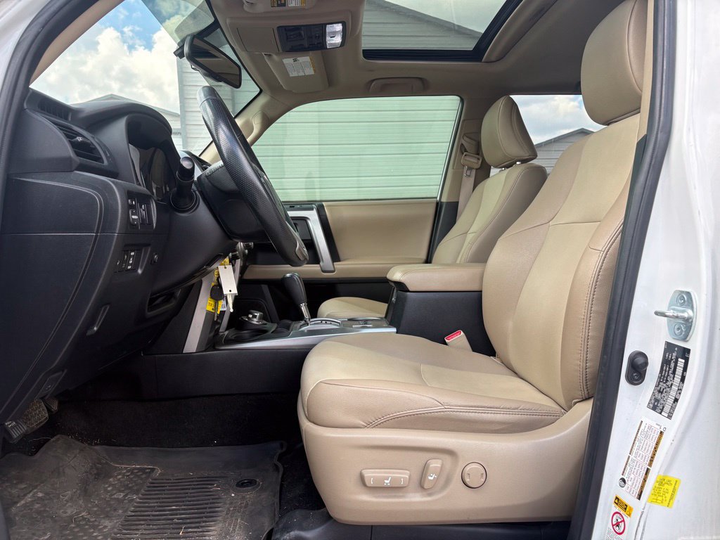 Used 2017 Toyota 4Runner SR5 Premium AWD/4WD image 21