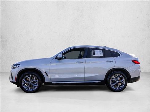 Used 2025 BMW X4 xDrive30i image 8