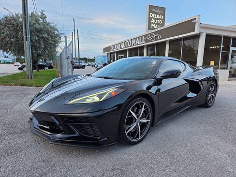Used 2021 Chevrolet Corvette Stingray Preferred Cpe w/ Z51 Performance Package RWD image 1