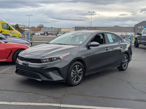Used 2024 Kia Forte LXS image 9