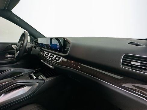 Certified 2021 Mercedes-Benz GLE 350 4MATIC w/ Premium Package image 39