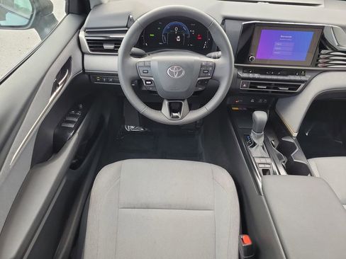 Used 2025 Toyota Camry LE image 15