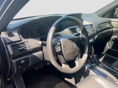 Used 2016 Honda Accord Sport image 9
