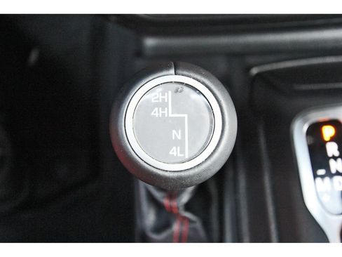 Used 2019 Jeep Wrangler Unlimited Rubicon AWD/4WD image 31
