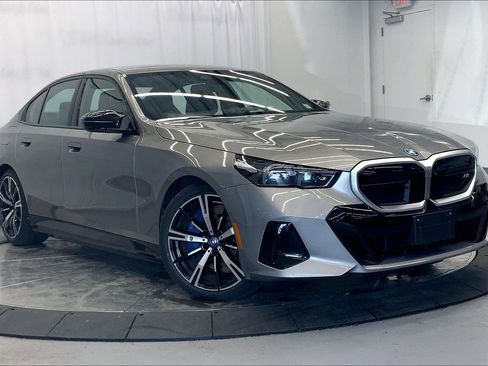 Used 2024 BMW i5 M60 w/ Premium Package AWD/4WD image 7