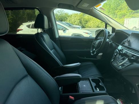 Used 2025 Honda Odyssey Touring image 10