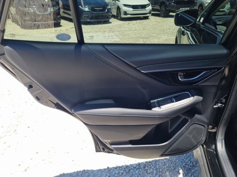 Used 2023 Subaru Outback Touring AWD/4WD image 11