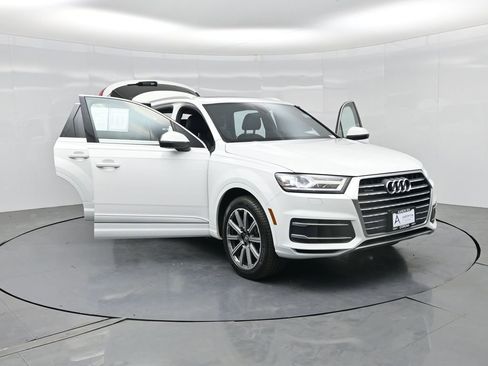 Used 2018 Audi Q7 3.0T Premium Plus w/ Premium Plus Package AWD/4WD image 34