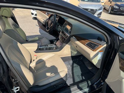 Used 2016 Hyundai Sonata Limited w/ Option Group 02 image 18