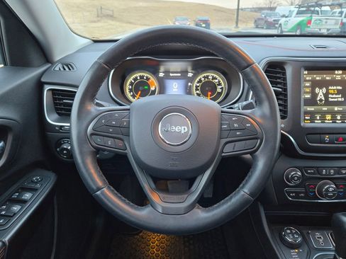 Used 2019 Jeep Cherokee Trailhawk w/ Comfort/Convenience Group image 20