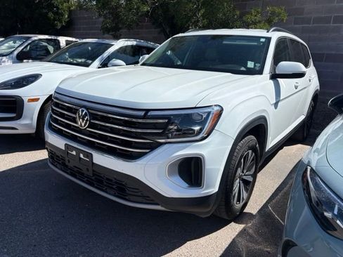 Used 2024 Volkswagen Atlas SE AWD/4WD image 1