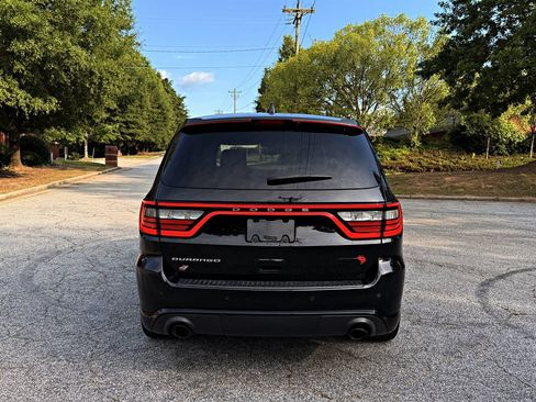 Used 2018 Dodge Durango SRT w/ Technology Group AWD/4WD image 6
