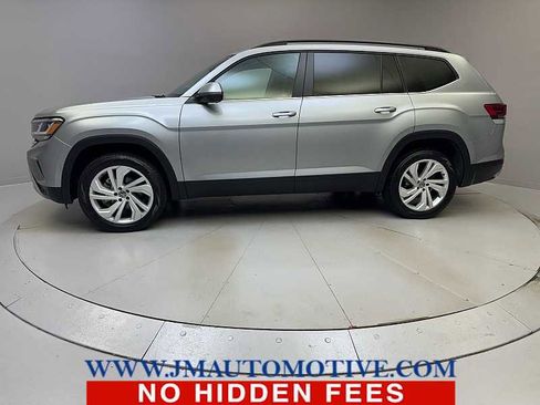 Used 2023 Volkswagen Atlas SE AWD/4WD image 2