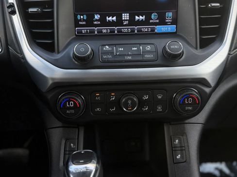 Used 2019 GMC Acadia SLT AWD/4WD image 35